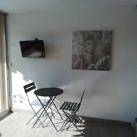 Au Village Naturiste *